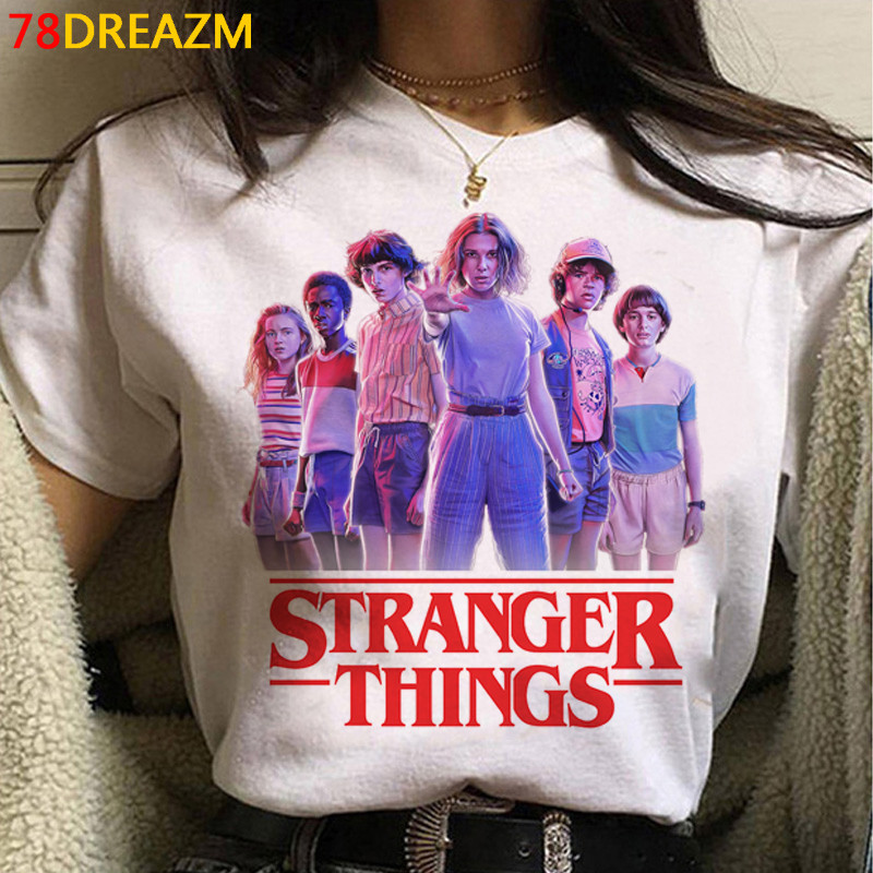 เสื้อยืดกราฟิก Stranger Things สำหรับผู้หญิง เสื้อคู่สไตล์แคชวล