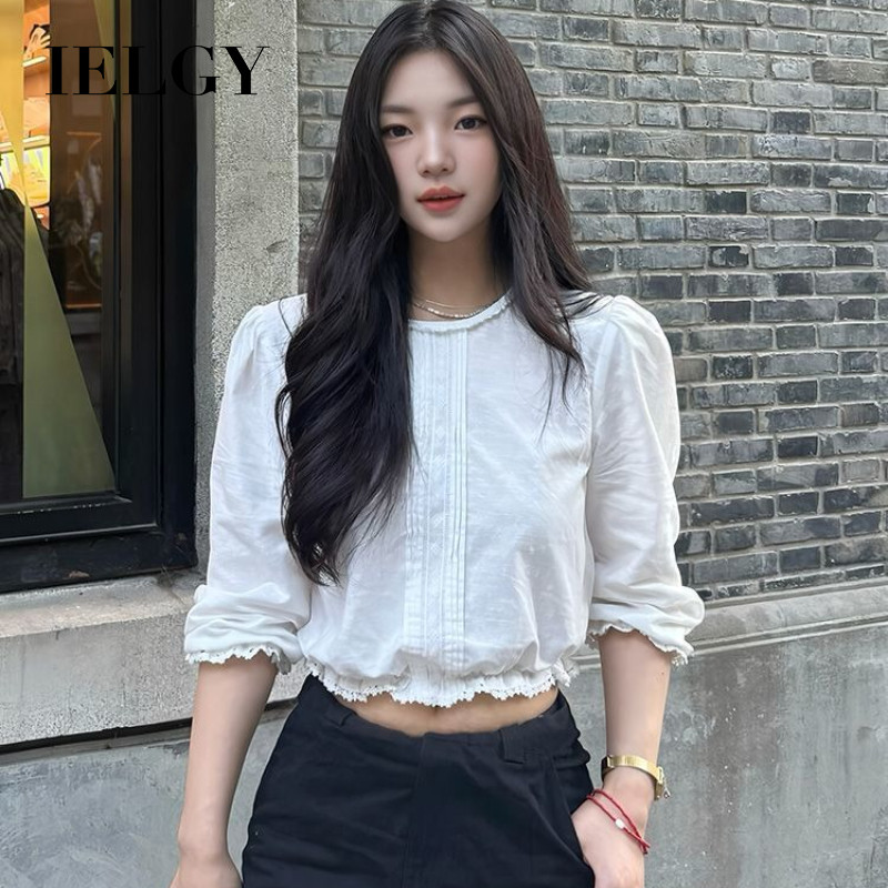 เสื้อสั้นและเสื้อยืดแขนสั้นสีขาว สำหรับผู้หญิงในฤดูใบไม้ร่วง