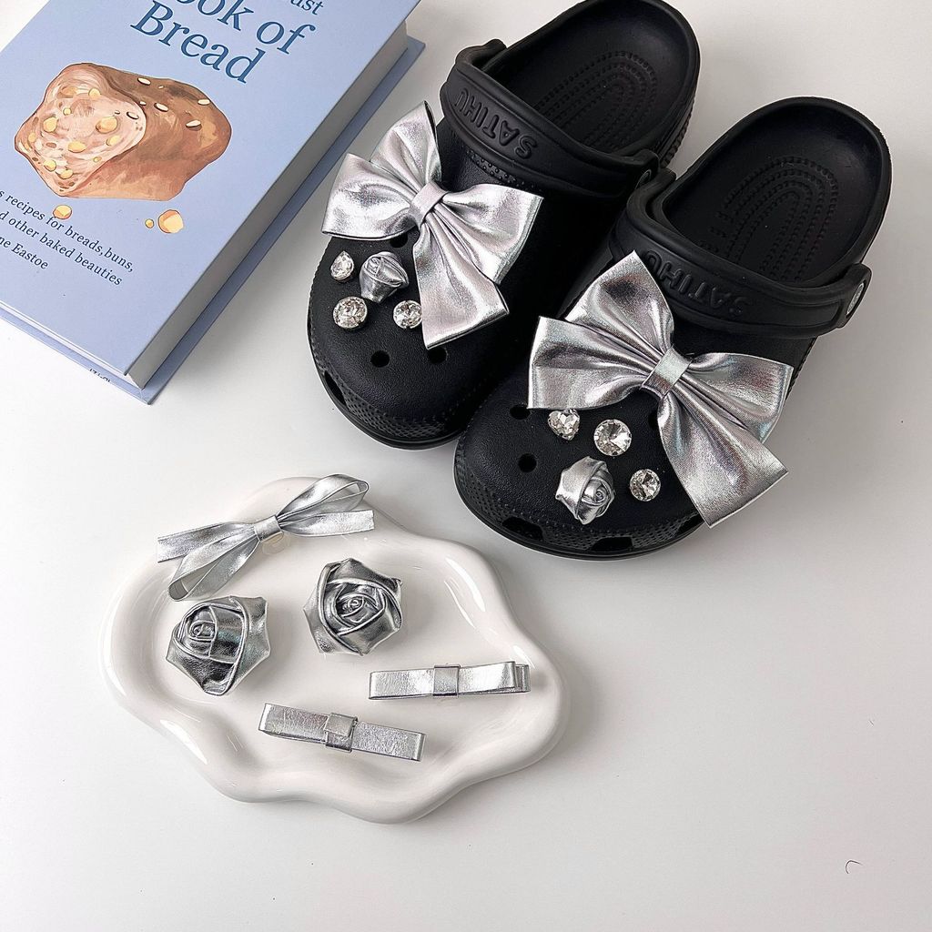 ✨จิ๊บบิทโบว์สไตล์Y2K จิ๊บบิทกุหลาบเพชร ติดรองเท้าCrocs แบบถอดได้ DIY WATL