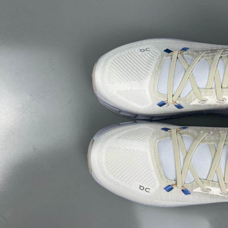 Cloudtrack Sand Lavender On Shoes NSI8