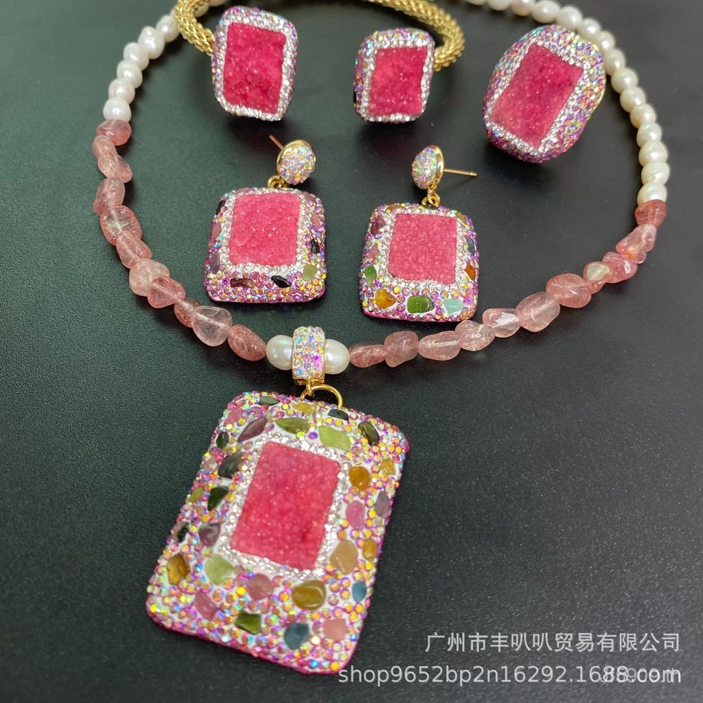 เครื่องประดับเซ็ทสีชมพูสำหรับสตรี พร้อมสร้อยคอมะนาวและแหวนทัวร์มาลีนคริสตัล Classy และสร้อยข้อมือ ต่