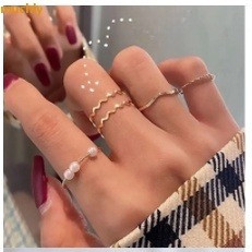 แหวนโลหะ รูปผีเสื้อ ประดับมุก สีทองสีเงิน สําหรับผู้หญิง จัดส่งจากกรุงเทพฯ