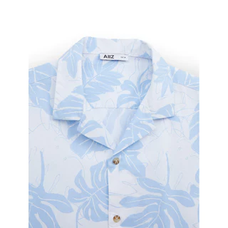 AIIZ เสื้อเชิ้ตผู้ชายแขนสั้นปกฮาวายพิมพ์ลาย AIIZ Men's Graphic Printed Camp Collar Shirt