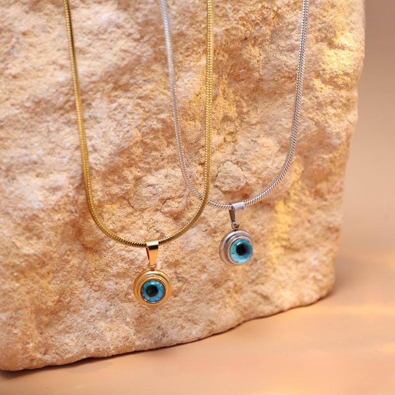 สร้อยคอนามธรรม Devils Eye แบบคลาฟิกอล สร้อยคอดesignเรียบง่ายแต่หรูหรา สำหรับสวมใส่วันธรรมดาและวันหยุด