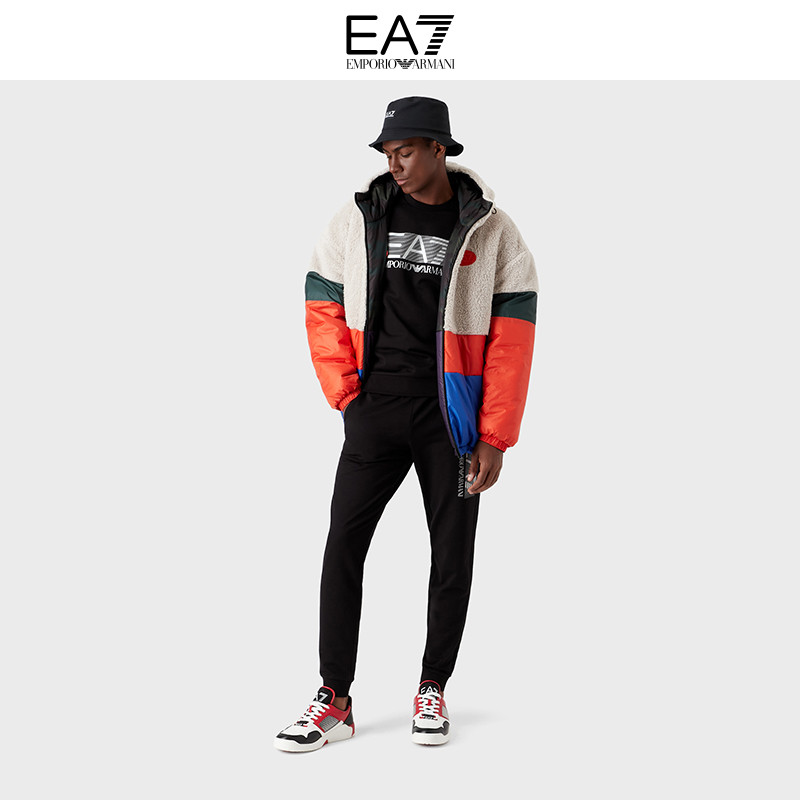 EMPORIO ARMANI/ARMANI EA7/2022 ฤดูใบไม้ร่วงฤดูหนาวผู้ชายรอบคอ Big LOGO ผ้าฝ้ายเสื้อกีฬา