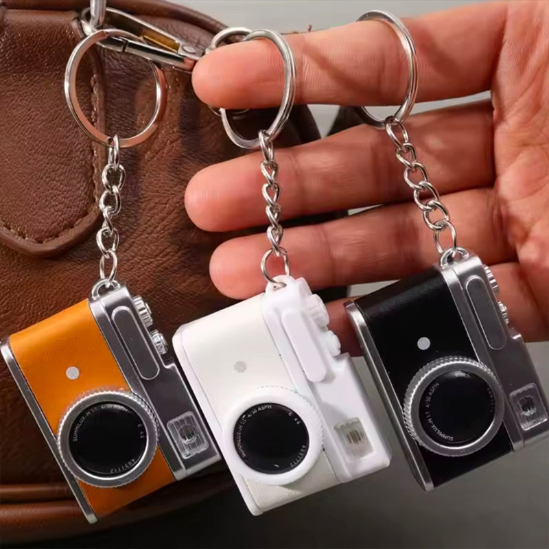 LED รุ่นกล้องไฟฉายพวงกุญแจฟังก์ชั่นเสียง Mini Light Up พวงกุญแจแปลกใหม่สําหรับ Key กระเป๋าเป้สะพายหลังจี้โทรศัพท์