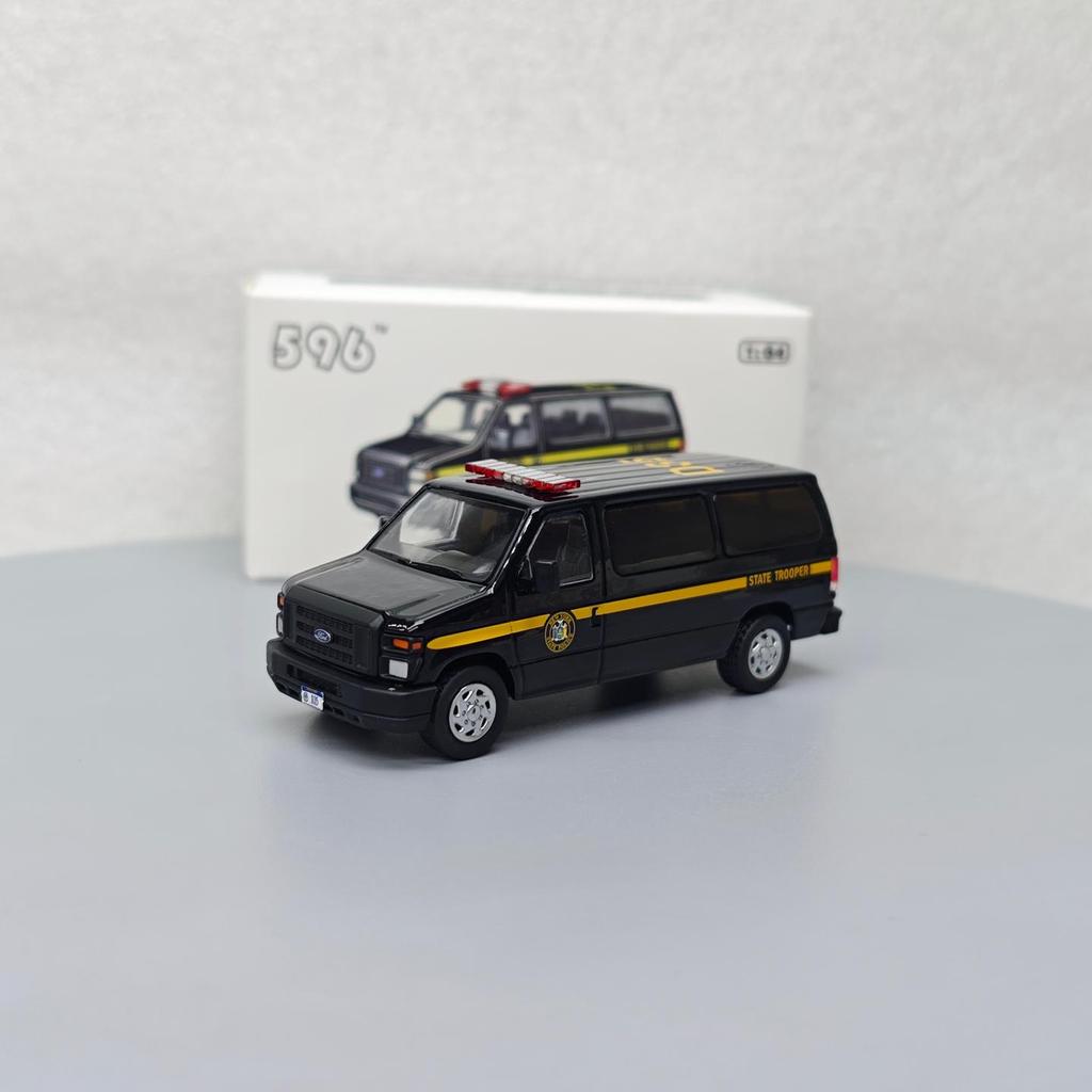 [คลังสินค้าพร้อม] 596 1: 64 Ford E-Series Vans-NY State Police Station 596-108