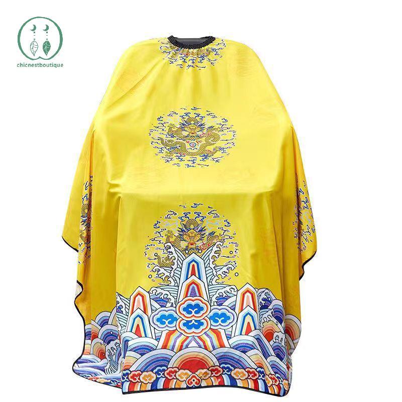 [ชาวเก๋ไก๋] ช่างทําผมป้องกันไฟฟ้าสถิตผ้ากันเปื้อนตัดผมเคปช่างทําผมชุดเคปร้านทําผมตัดผมย้อมผมผ้ากันเปื้อนร้านทําผมจัดแต่งทรงผมผ้า นี้