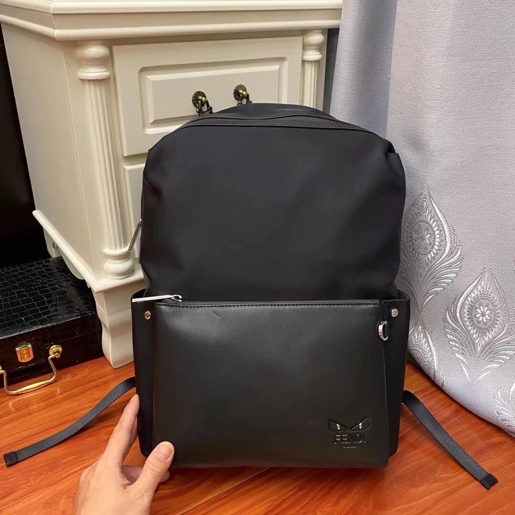 FENDI FENDI/กระเป๋าผู้ชายกระเป๋าเป้สะพายหลังกระเป๋าเดินทาง