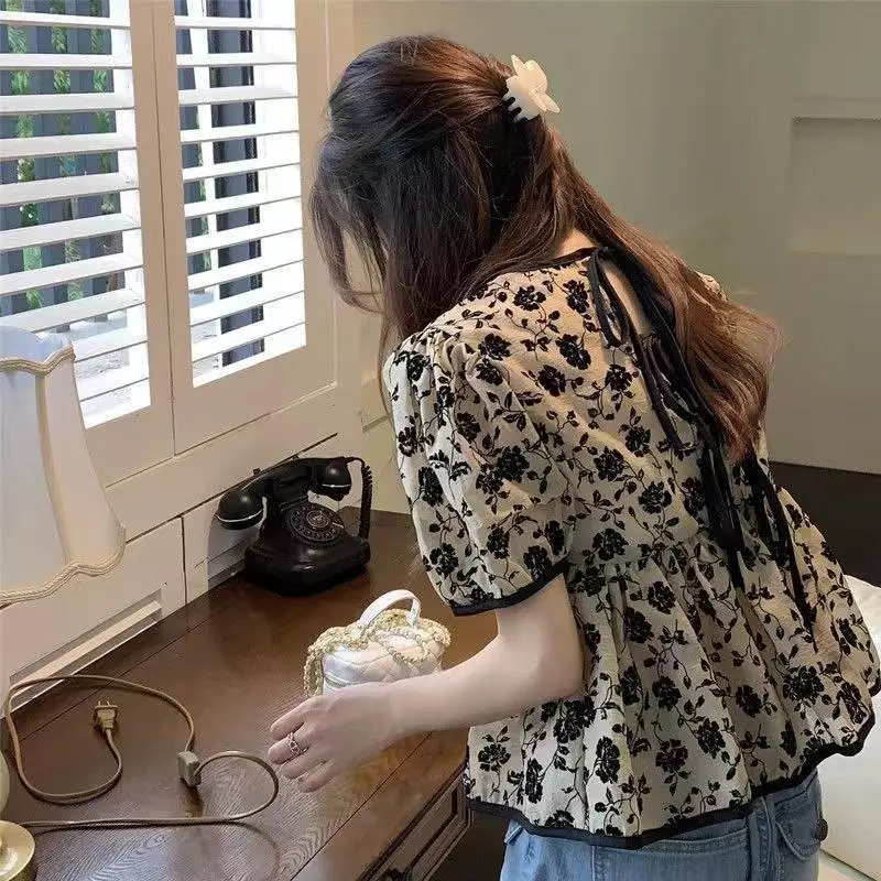 Dahong W682 เสื้อแขนสั้นลายดอกไม้ คอกลม ทรงหลวม thumbnail 5