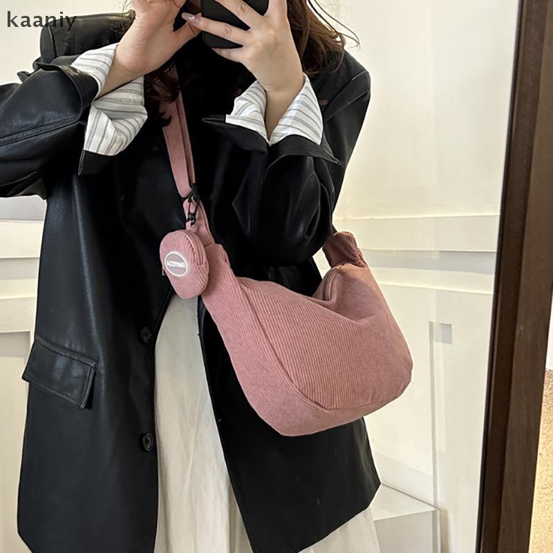 กระเป๋าขวางCORDUROY ขนาดใหญ่ สายปรับได้ สไตล์วันเดย์คูล สำหรับผู้หญิง ทำจากคอร์ดโรยเบาๆ ใส่ได้ทุกลุค - รูปที่ 5