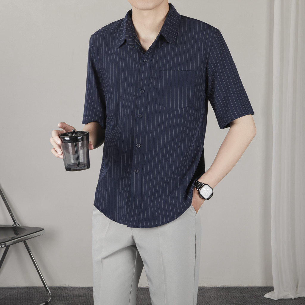 M-4XL 4 สี เสื้อเชิ้ตแขนสั้นลายทางชาย ทรงบาง สไตล์ผู้ใหญ่ เสื้อกันแดด แจ็คเก็ตห้าแฉกสไตล์เกาหลีไฮเอนด์