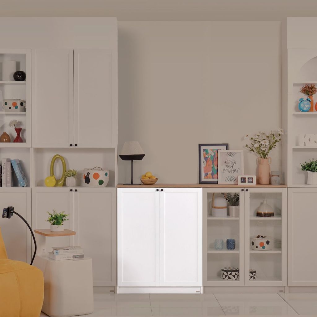 SB Design Square ตู้เก็บของ ขนาด 80 ซม. รุ่น Trixx (หน้าบานไม้) สีขาว (80x30x100 ซม.) แบรนด์ SB FURNITURE