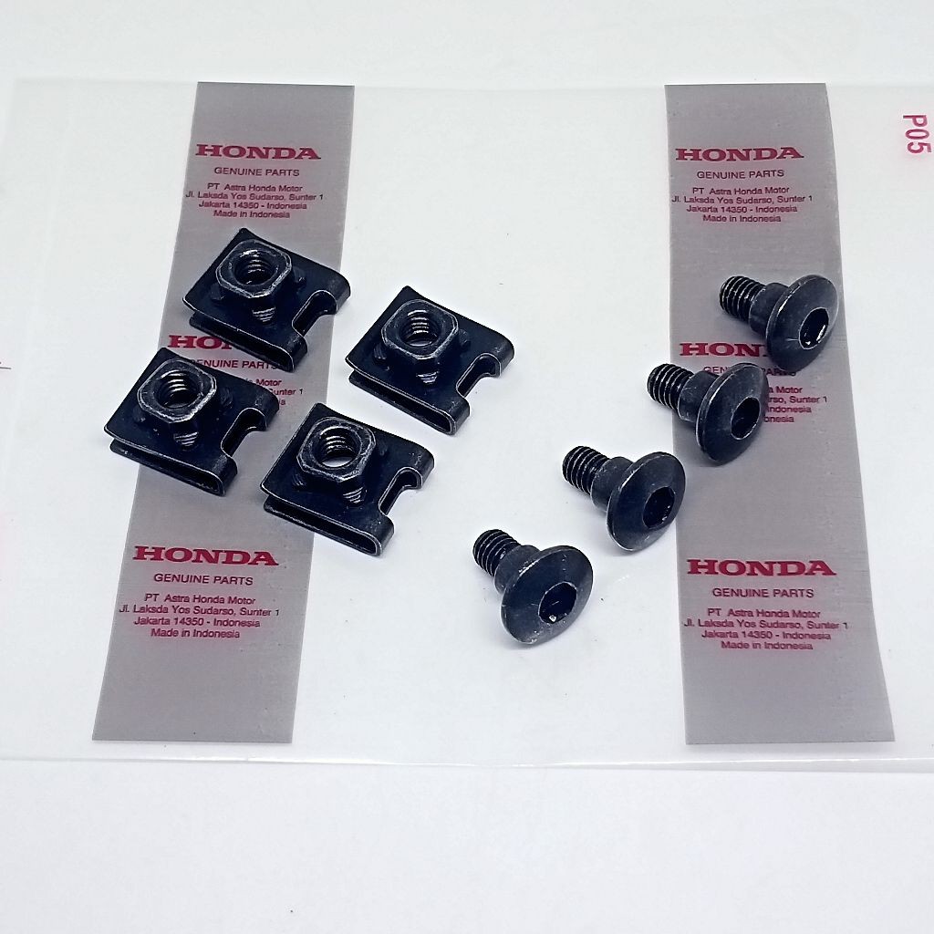 BOLT AND CLIP น๊อตฝาครอบไฟหน้า Honda crf 150 ดั้งเดิม 4 ชุด น็อต L
