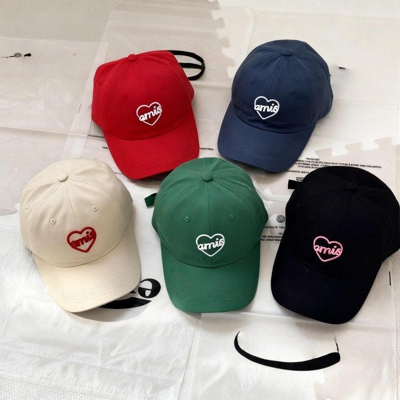 Halo studio พร้อมส่ง🔥หมวกเบสบอลลายปักอักษรหัวใจสวยงาม ไซส์ปรับได้ สวมใส่สบาย กันแดดกันUV ช่วยให้ใบหน้าดูเล็ก - รูปที่ 4