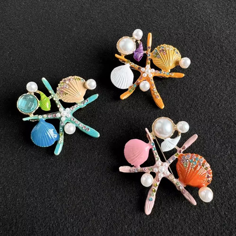 เข็มกลัดแบบหอยทรายทะเลจากอลูมิเนียมและคริสตัล Rhine เสริมความโรแมนติกให้กับเสื้อผู้หญิงสไตล์ชายหาด - รูปที่ 2