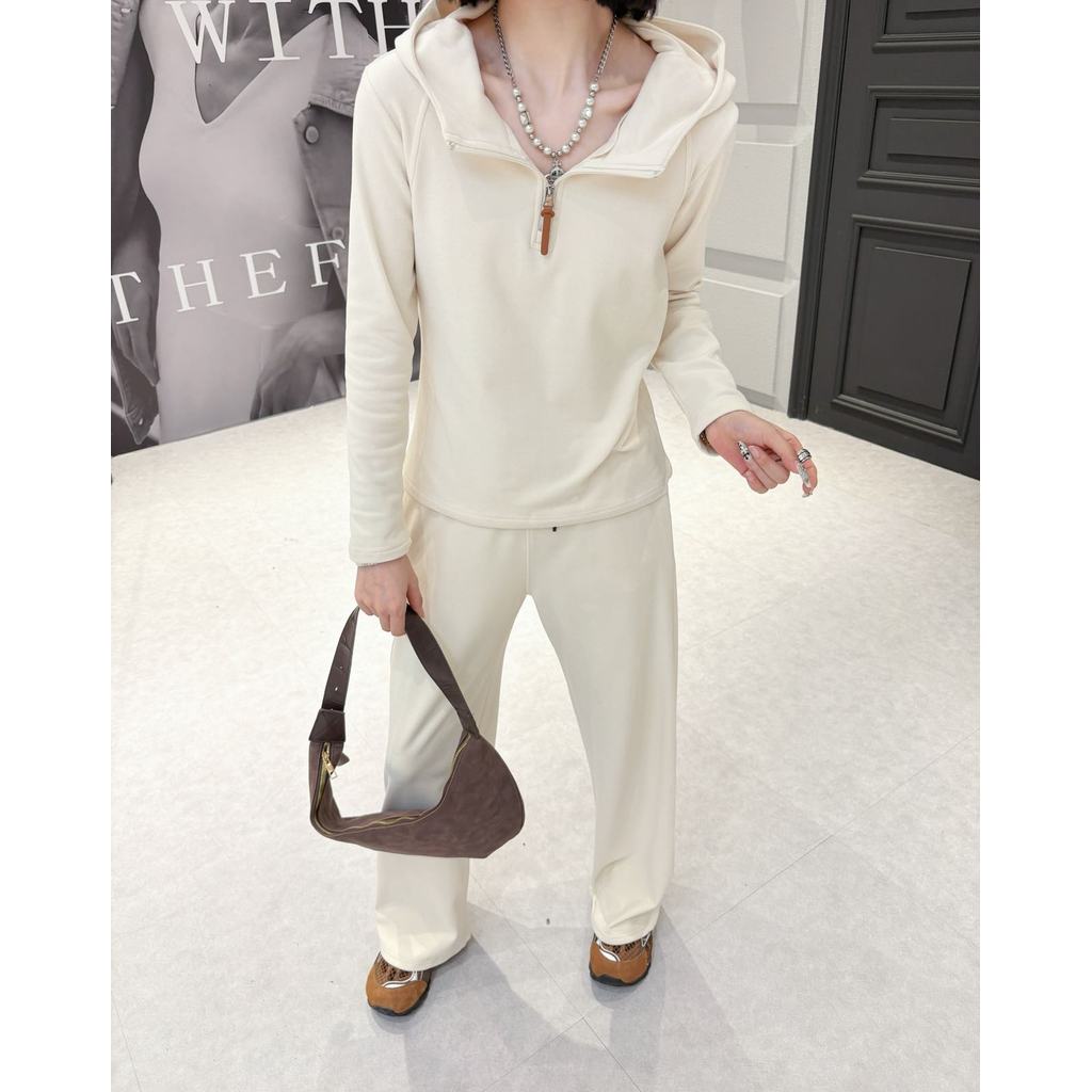 25029 เสื้อฮู้ดผ้าฟลีซมีซิปครึ่งตัว Sweatgt888.vn20251104031339