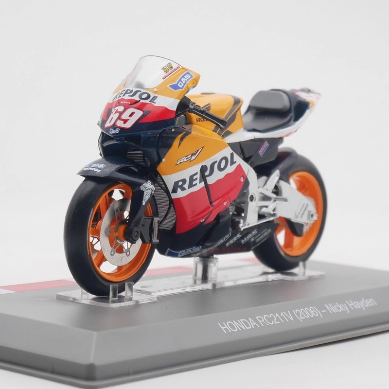 Ixo 1: 18 Moto GP 2006 HONDA RC211V Nicky Hayden HONDA Motorcycle Model