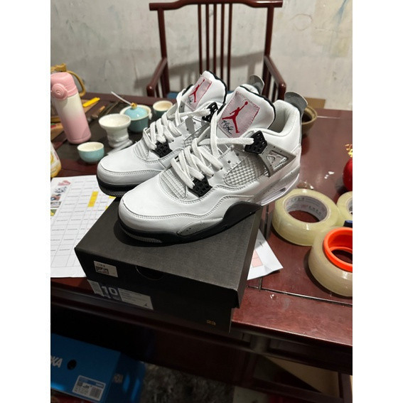 AJ4 89 OG White Cement White/Fire Red-Black-Tech Grey 840606-192