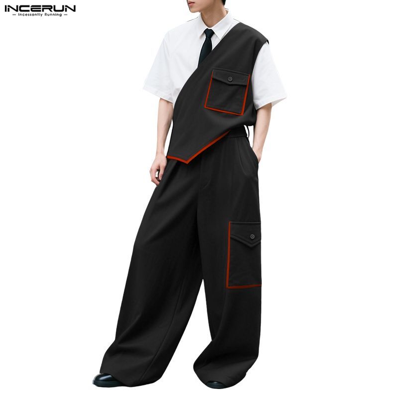 เสื้อกั๊กไหล่เดียวสำหรับผู้ชาย มีกระเป๋าและขอบสีตัดกัน มาพร้อมกางเกงขากว้าง