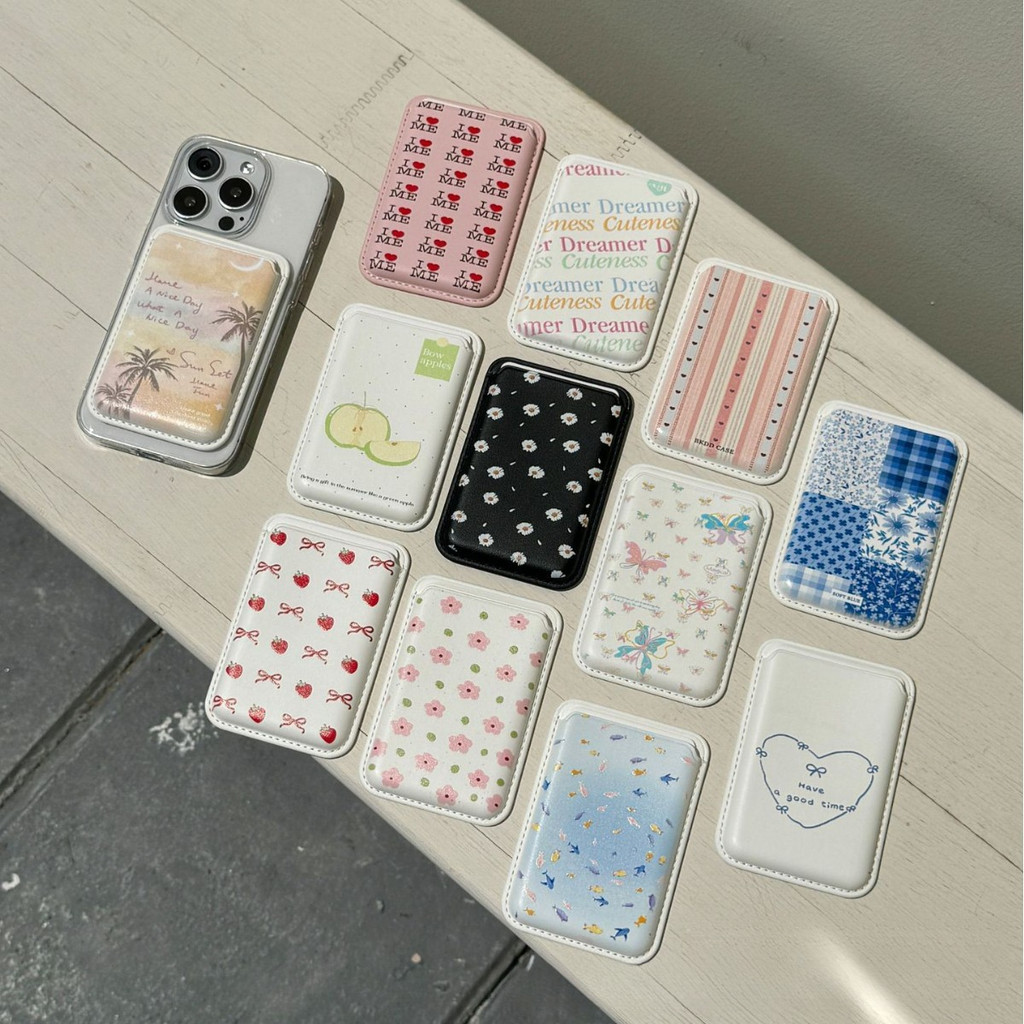 ⭐สาวการ์ตูนพร้อมกระเป๋าสตางค์หนังแม่เหล็ก MagSafe สําหรับ iPhone 16 15 14 13 12 11 Pro Max