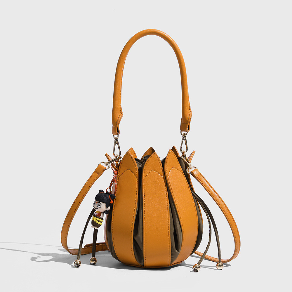 2025 Nezha Lotus Bag Pumpkin Bag Contrast Color Stitching Portable Bucket Bag Fashion Shoulder Messe