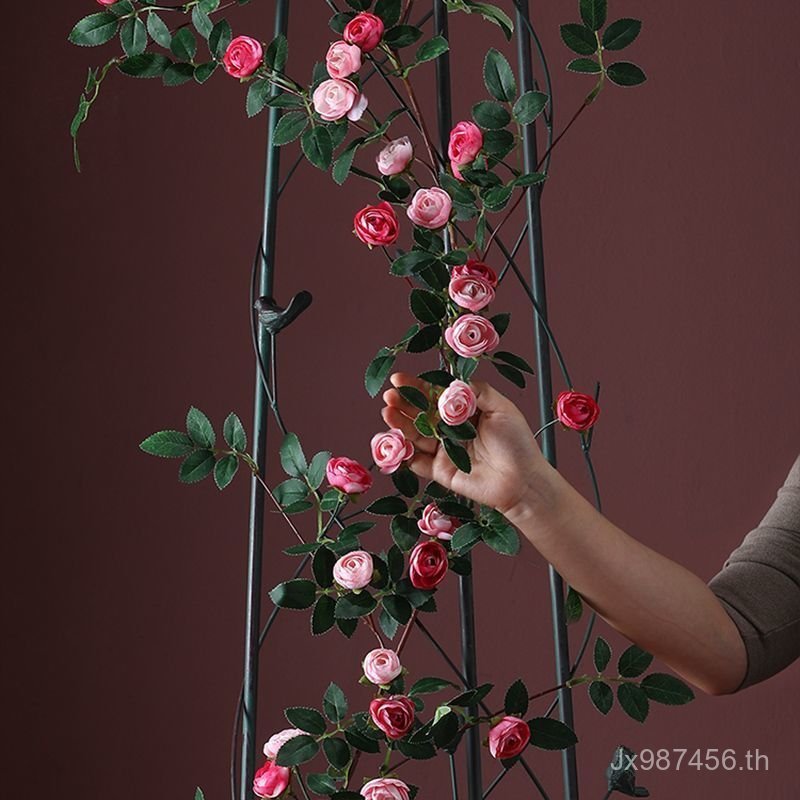 High-End รั้วหวายแขวนผนังดอกไม้ Blocking ท่อจําลอง Rose Vine เครื่องปรับอากาศตกแต่งดอกไม้ปลอม Vine พ