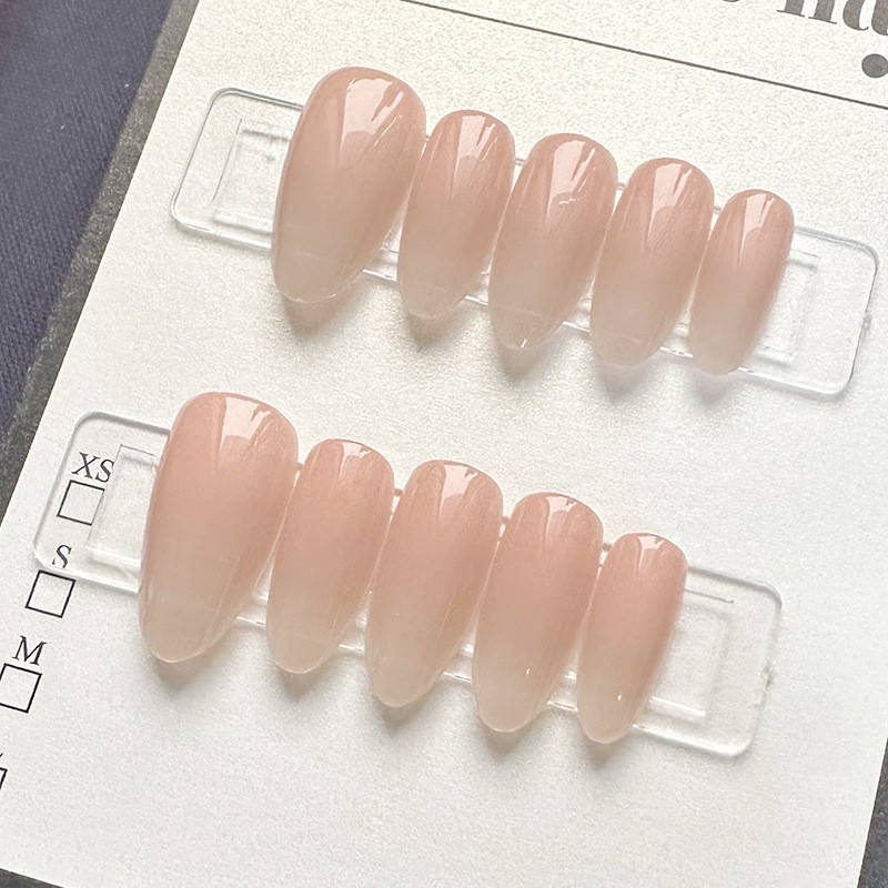 ผิวนุ่ม สีนู้ด 6113#手工穿戴甲半手工纯手工美甲假指甲贴片猫眼