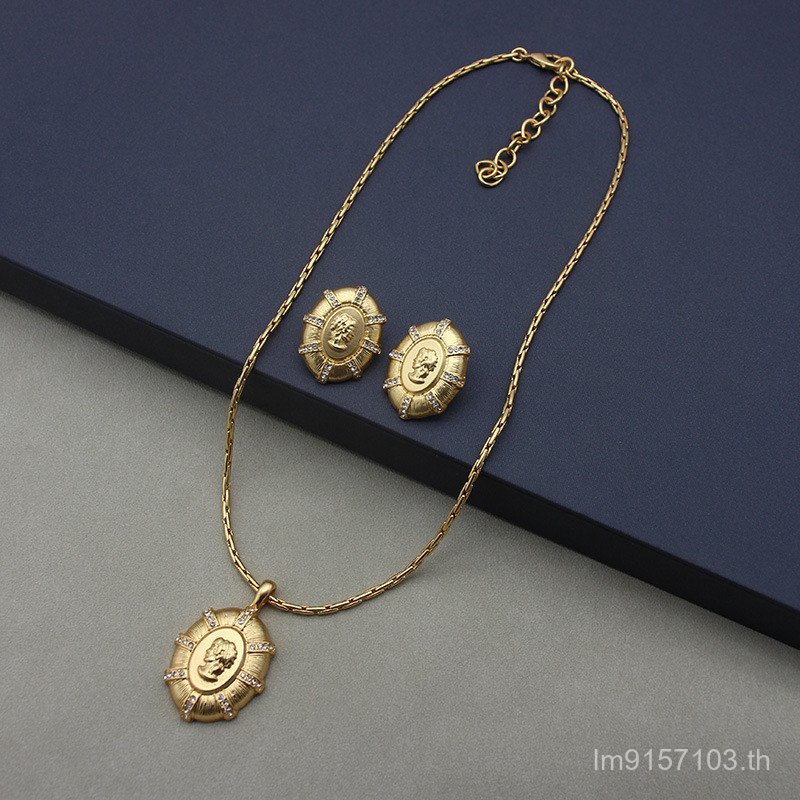 สร้อยคอมากัมพานิคสไตล์ยุโรปและอเมริกัน พร้อมต่างหูเรียบหรู Byzantine จากชุด SAVI D8OT