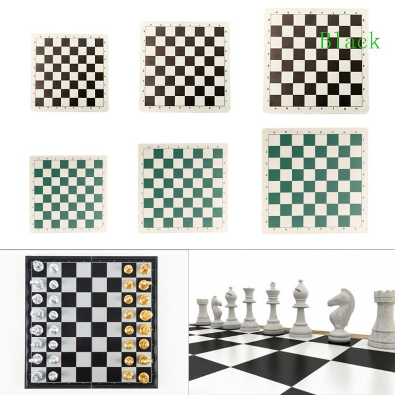 สีดํา Universal Roll-up หนังหมากรุกน้ําหนักเบา Tournament Chess Mat แบบพกพา Soft Rollable Chess Boar
