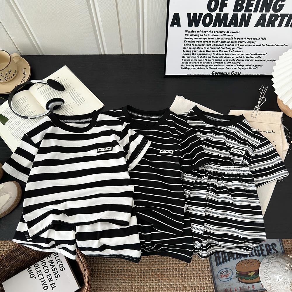 ชุดเสื้อแขนสั้นและกางเกงขาสั้นลายทางสำหรับเด็กชาย ผ้าฝ้าย 100% ดีไซน์สไตล์เกาหลี มีสไตล์ ระบายอากาศได้ดี - รูปที่ 3