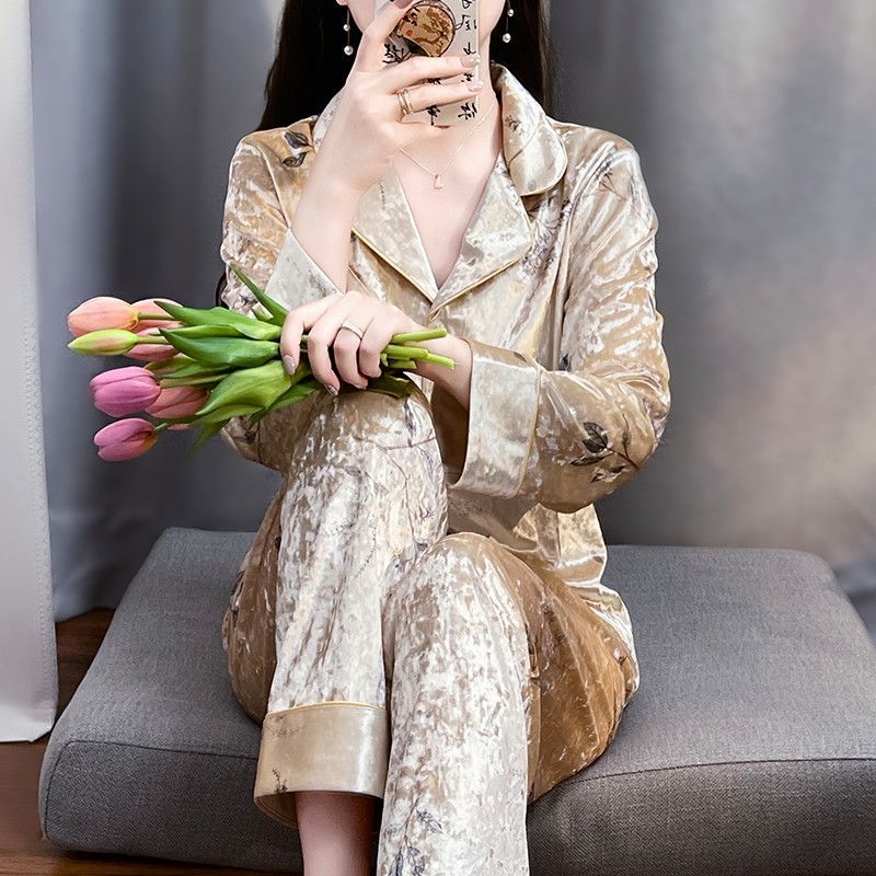 ชุดนอนไหมสไตล์เยอรมันสำหรับฤดูหนาว ไหมหนานุ่ม สวมใส่ได้ทั้งในบ้านและนอกบ้าน ของขวัญให้แม่