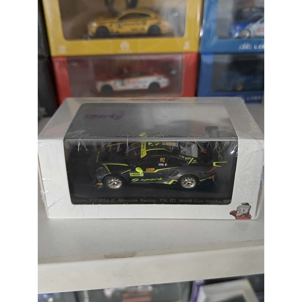 Spark Porsche 911 GT3 R Absolute Racing FIA GT World Cup Macau 2019 Black Racing Alloy Car Model ใหม
