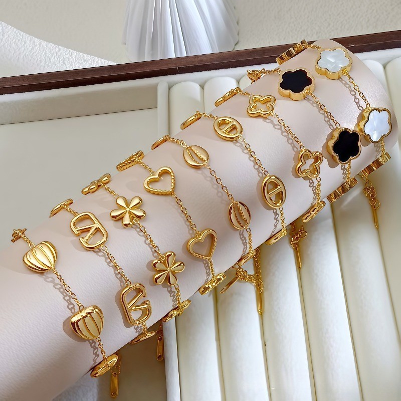 สร้อยข้อมือเหล็กไทเทเนียมสูงคุณภาพสำหรับผู้หญิง พร้อมจำหน่ายเป็นของขวัญและเหมาะสำหรับการแต่งกายแฟชั่น