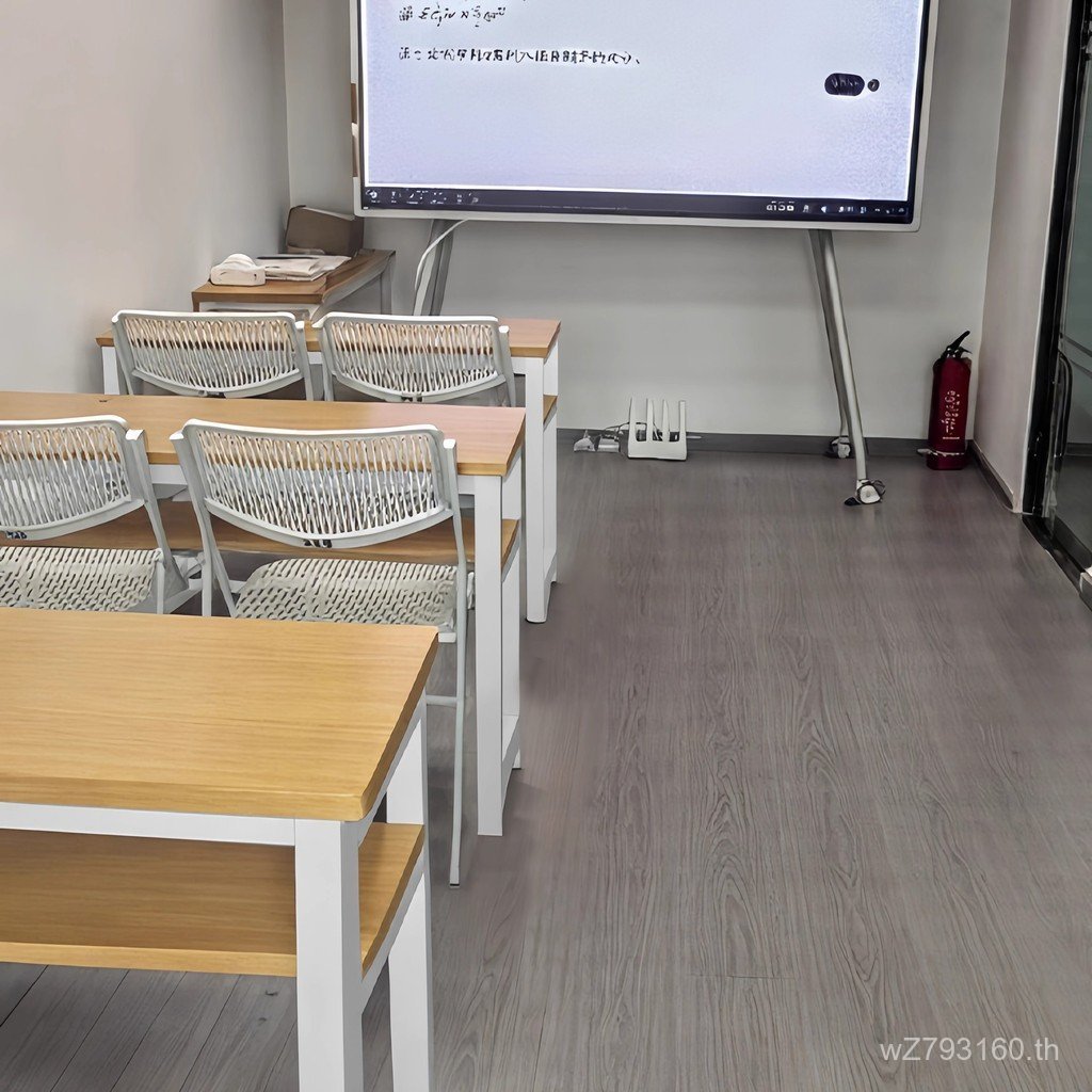 เด็กCramโรงเรียนโต๊ะโต๊ะเก้าอี้สถาบันห้องเรียนนักเรียนการฝึกอบรมตารางเก้าอี้ตารางการประชุมการฝึกอบรม