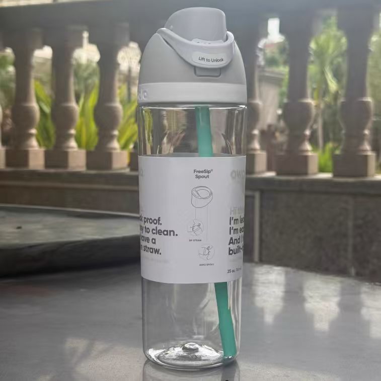 The Ultimate Hydration Companion: ขวดน้ําป้องกันการรั่วซึม Owala FreeSip 25 ออนซ์ | มี บีพีเอ-ฟรี เค