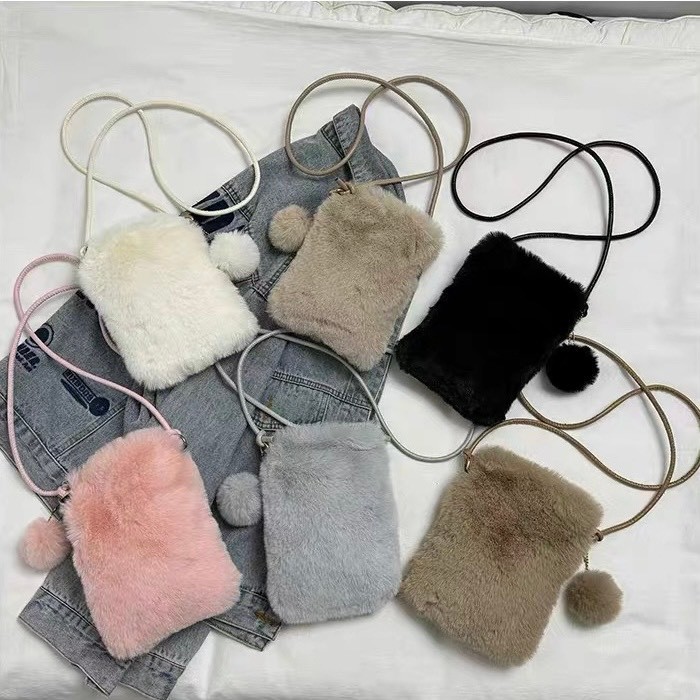 กระเป๋าสะพายข้าง ใส่โทรศัพท์ ขนนิ่ม แฟชั่นมาใหม่