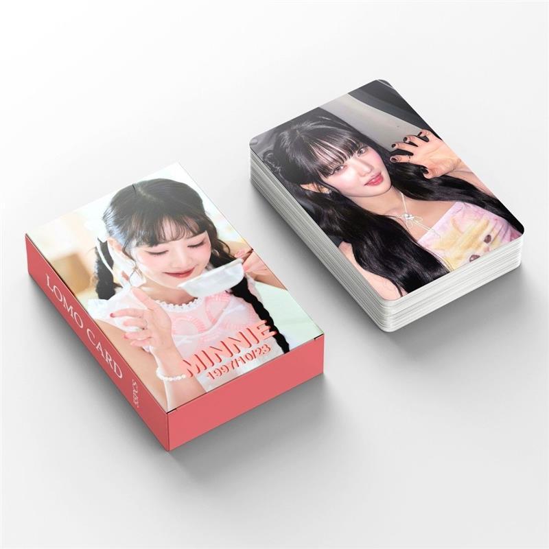 55 GIDLE GIDLE อัลบั้ม MINNIE Photocards SEASONS GREETINGS คอลเลกชันการ์ดพิมพ์ด้วยตนเอง 55 GIDLE อัล