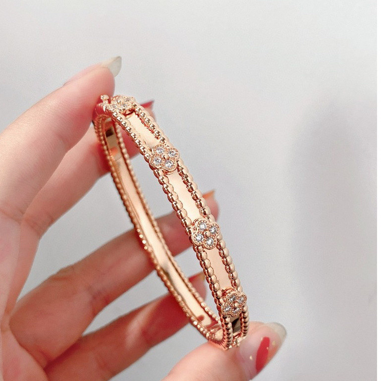 【ก่อนสั่งสอบถาม】ราคา4200 Bracelet สร้อยข้อมือ Electroplated thick gold Size16.5cm Inner Circle