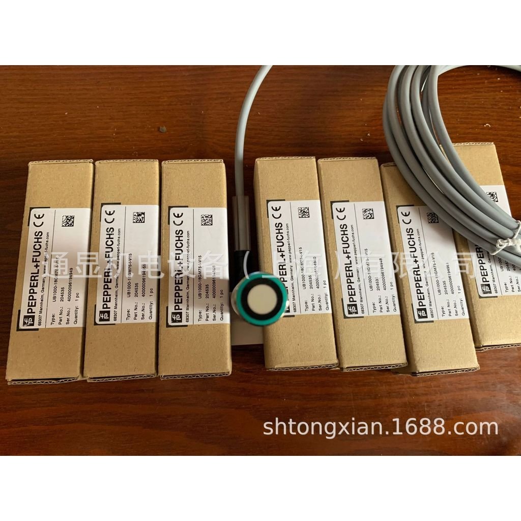 German P+F Double Plus Fu Ultrasonic Sensor UB1000-18GM75-U-V15 Shanghai สินค้าคงคลังขนาดใหญ่พร้อมสต