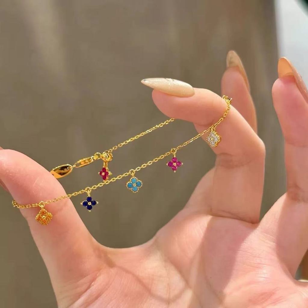 สร้อยข้อมือดอกไม้เพทายหลากสี แฟชั่นสำหรับปี 2025 เครื่องประดับอเนกประสงค์หรูหรา