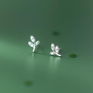 Dryad Earrings ต่างหูเงินแท้ S925 [MERCELO]