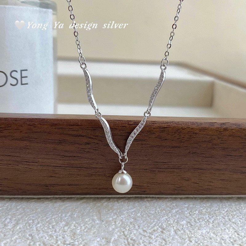 S999 ฝรั่งเศส All-Match Retro Niche หวาน High-End หรูหราสร้อยคอหญิงเงิน Clavicle Chain การจัดส่ง Pea