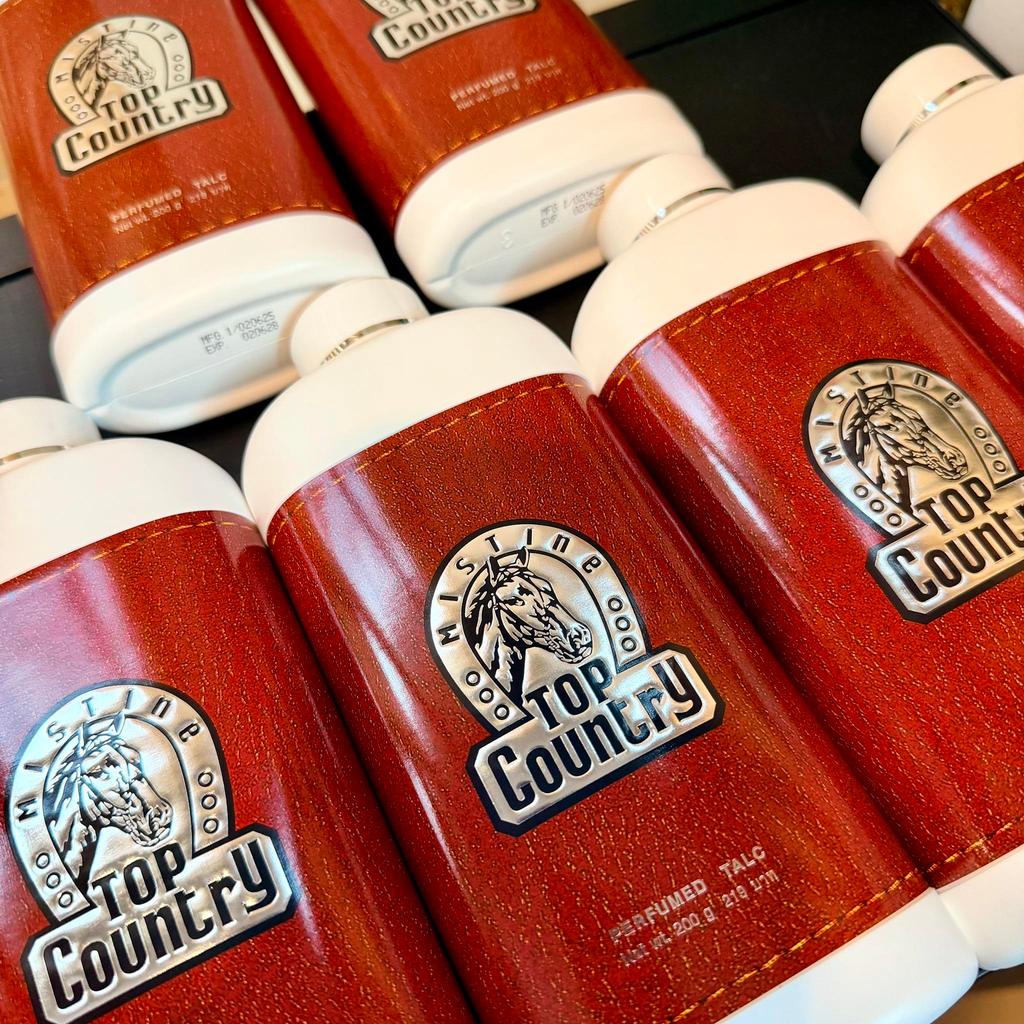แป้งหัวม้า (แพค6ขวด) มิสทิน แป้งหอมโรยตัว กลิ่นท็อปคันทรี่  Mistine Top Country 200 กรัมx6ขวด ราคา ถูกที่สุด ดีลบีเคเค แกลเลอรีภาพที่ 3