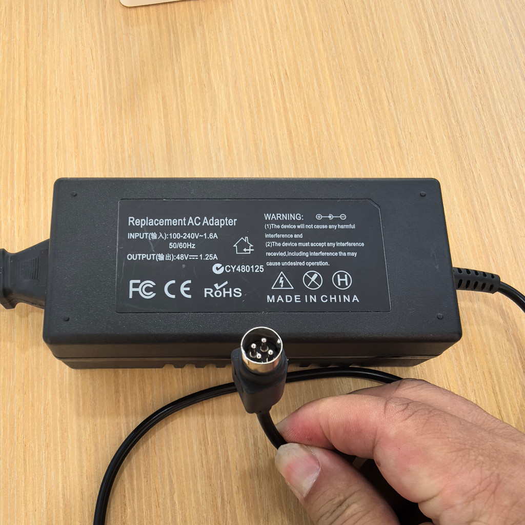 DC48V1.25 A2A3A54V1.2 A1.48 A1.67 A 4 Four-Pin H3C Video Switch Power Adapter