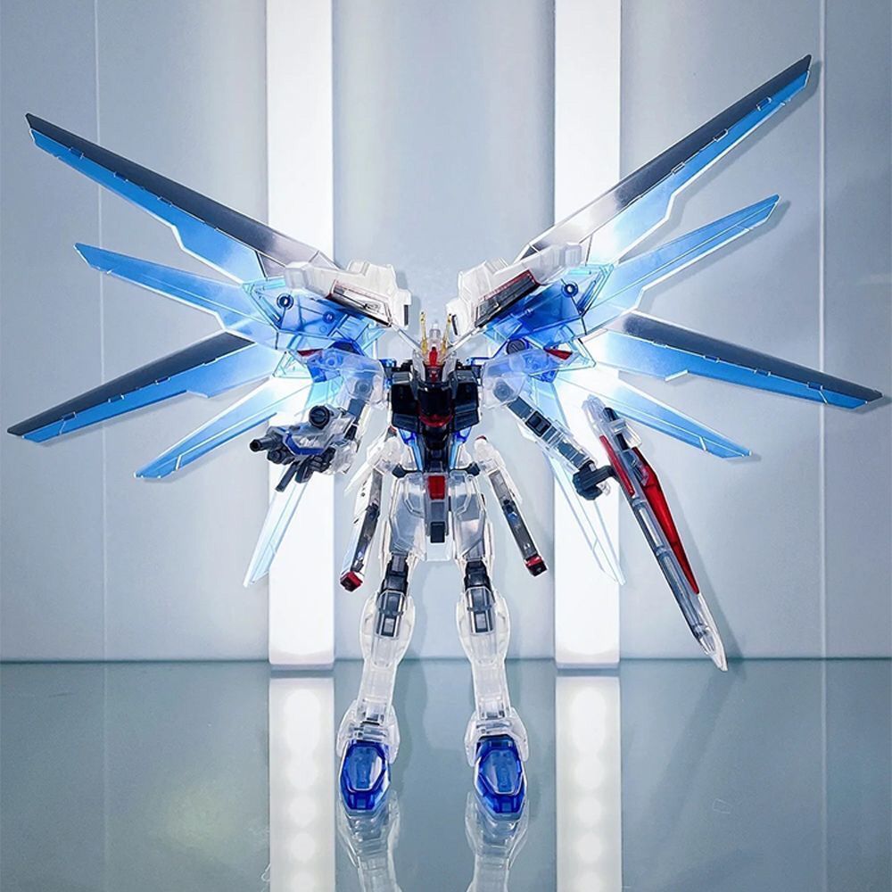 Bandai Strike Freedom Gundam HG 1/144 โมเดลกันดั้ม Freedom Fighter ZGMF-X20A Strike Freedom