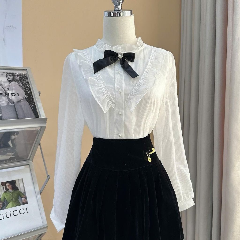 เสื้อครอปคอวีผูกโบว์ - A2830 Kymie