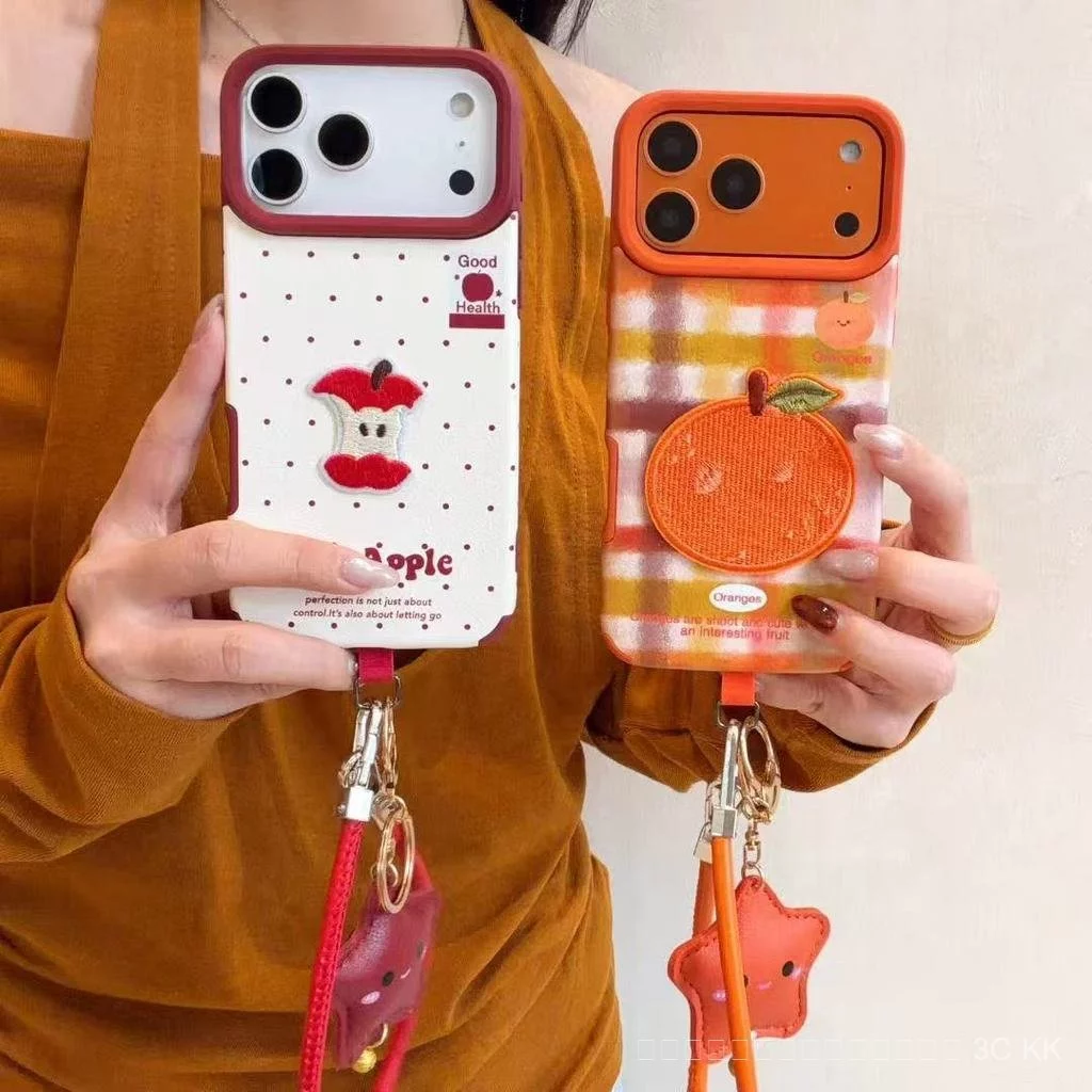 กันกระแทก iPhone ลายสก็อตและลายจุดกับแอปเปิ้ลและส้มปัก พร้อมสายคล้องมือ สำหรับ 17/16/15/14/13 Pro Max