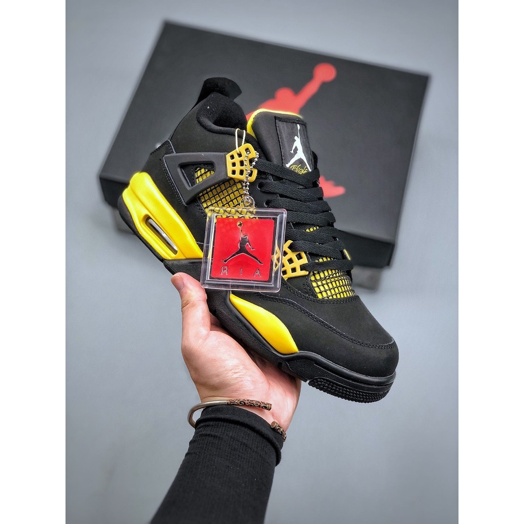 รองเท้าบาสเก็ตบอล Air Jordan AJ 4Thunder (aj4)