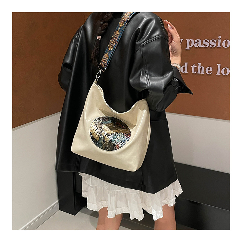 [LSC] กระเป๋าสะพายข้างสตรีรีโทรสั้นๆแบบสแควร์แฟชั่นสไตล์เอกชนมือถือและสะพายคอสไตล์โบฮิโชคาเฟท